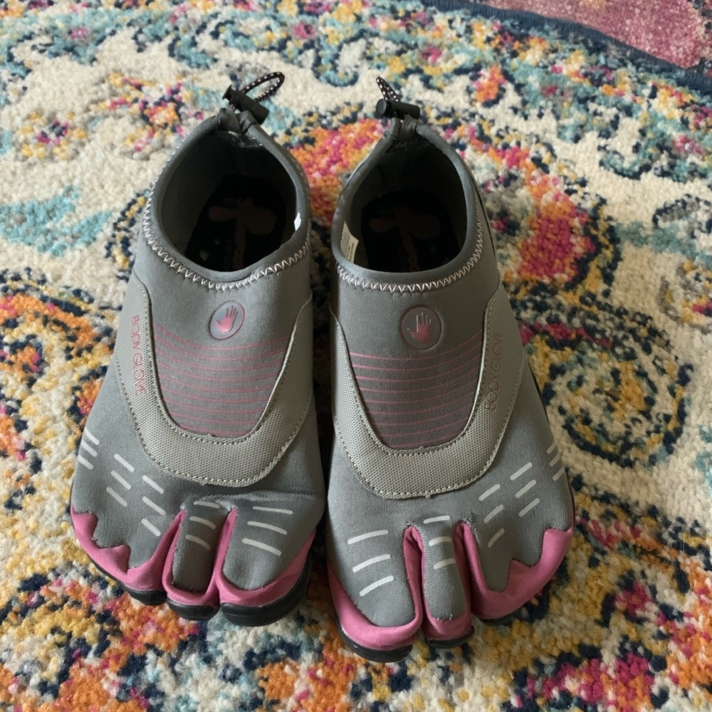 Women’s body glove 5 finger shoes